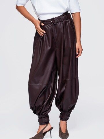 regular Pantaloni di Ombre in rosso