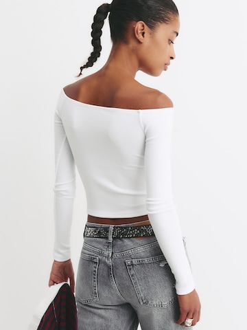 Pull&Bear Shirt in White