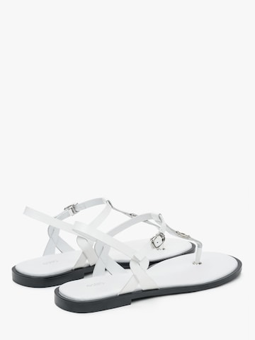 Infradito '010-3' di Estro in bianco