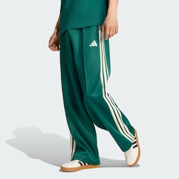 ADIDAS SPORTSWEAR Baggy Sportovní kalhoty 'Stadium' – zelená: přední strana