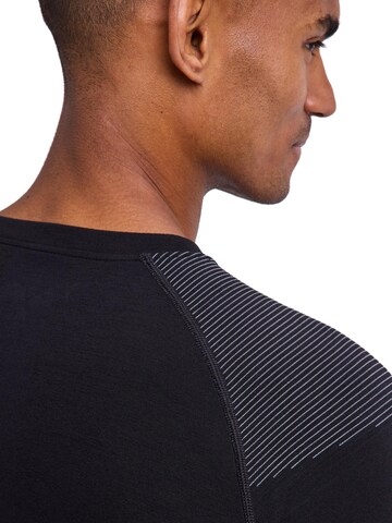 FALKE Base Layer 'Backpack-Ready' in Black