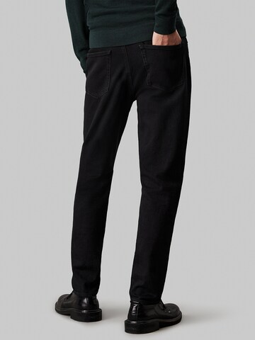 Calvin Klein Tapered Jeans in Zwart