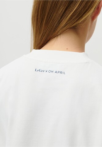 OH APRIL Shirt 'Amara Stronger' in White