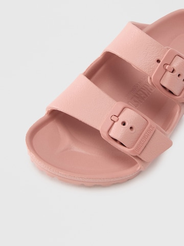 BIRKENSTOCK Avonaiset kengät 'Arizona' värissä vaaleanpunainen