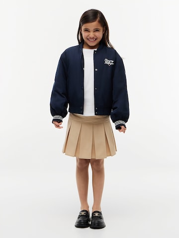 TOMMY HILFIGER Prehodna jakna 'Essential' | modra barva