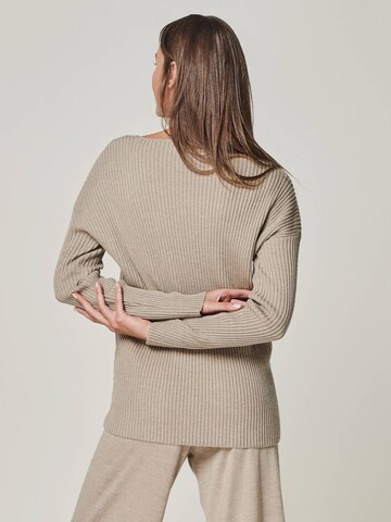Tenue d'intérieur 'LOUNGEWEAR SET  - Pullover Blossom & Pants Bailey' YOU LOOK PERFECT en gris