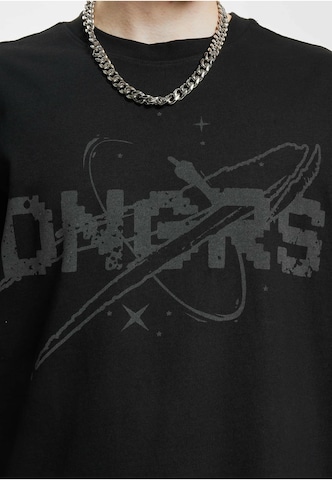 Dangerous DNGRS Paita 'Invador' värissä musta