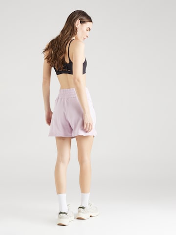 PUMA Regular Sportshorts in Lila