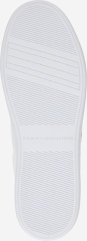 Sneaker low 'Essential' de la TOMMY HILFIGER pe alb
