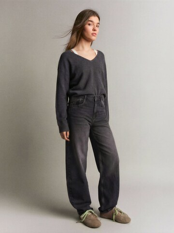 Bershka Barrel Jeans i svart