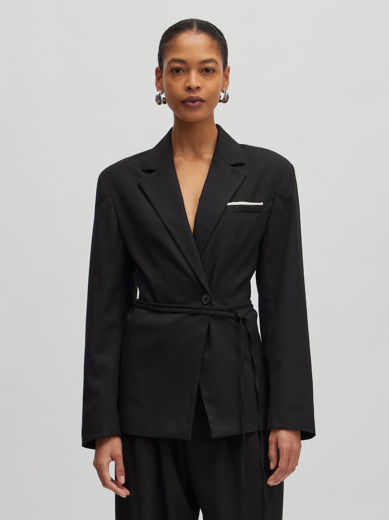 EDITED Produits Blazer 'Arzu' noir