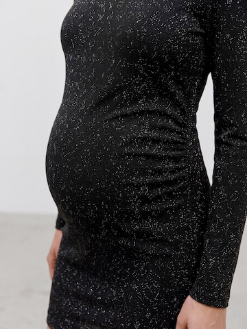 Vero Moda Maternity - Vestido en negro
