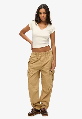 Superdry & Co Loosefit Cargohose in Braun