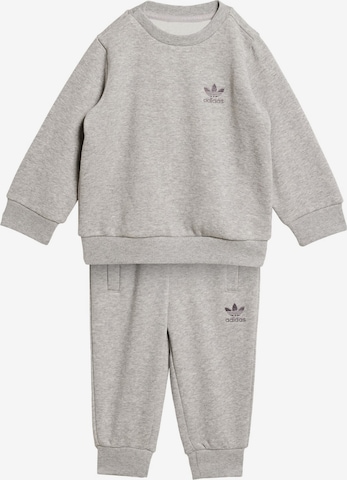 ADIDAS ORIGINALS - Ropa para correr 'Crew Set' en gris: frente