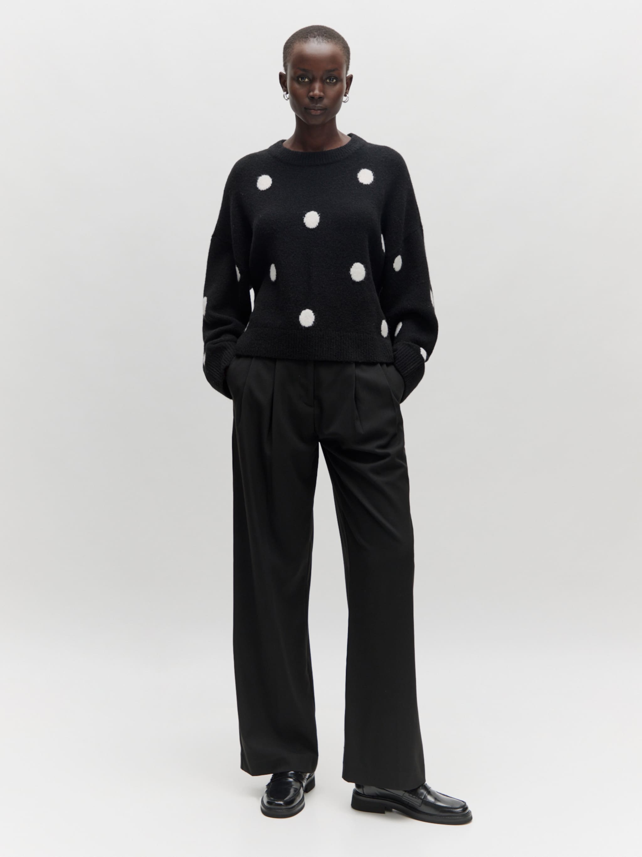 EDITED Produkte Pullover 'Floriane' schwarz