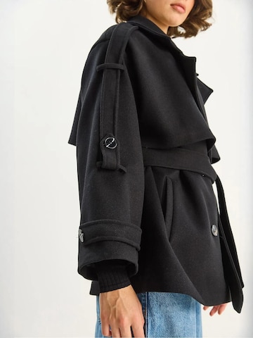 Bianco Lucci Between-Seasons Coat in Black