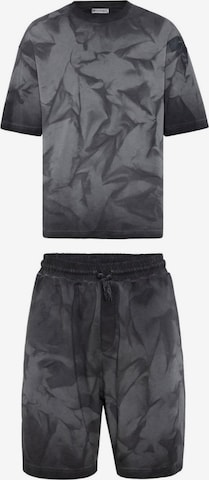 DandaloJednodijelna pidžama - crna boja: prednji dio