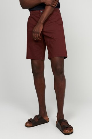 Regular Pantalon chino 'Thomas' Matinique en rouge : devant