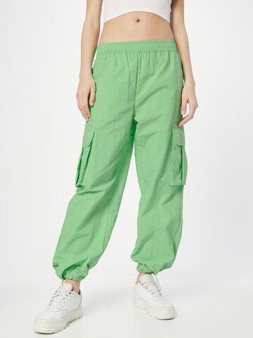 ONLY Широка кройка Карго панталон 'KARIN' в зелено: отпред