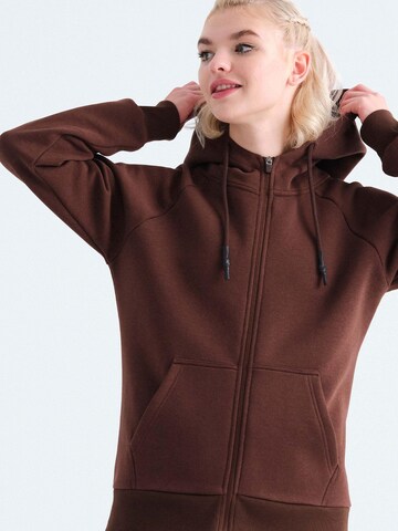 Rockupy Sweatshirt 'Chris' in Brown