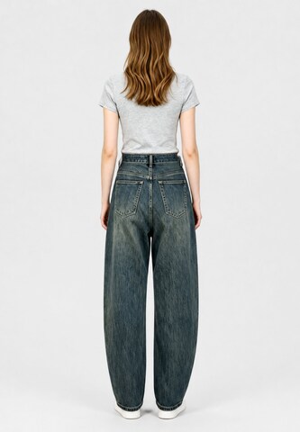 Elara Vat Jeans in Blauw