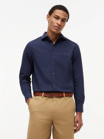 TOMMY HILFIGER Regular Fit Hemd in Blau: Vorderseite