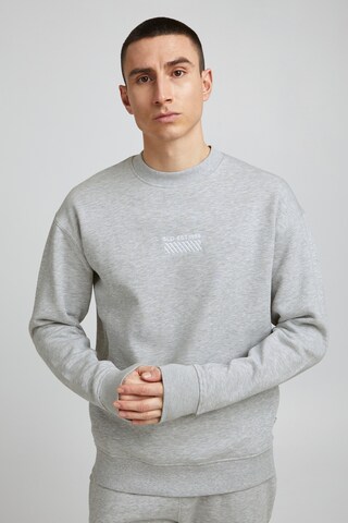 Sweat-shirt 'Rubio' !Solid en gris : devant