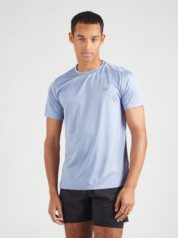 new balance - Camiseta funcional 'Essentials' en azul: frente