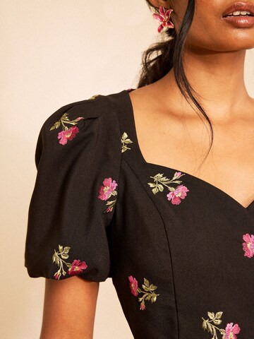 love & roses Dress in Black