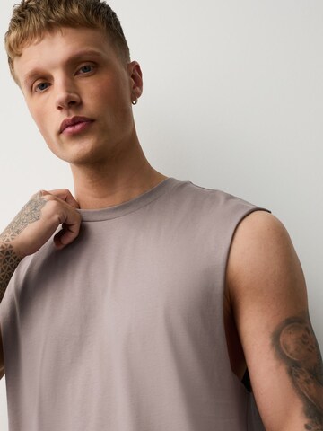 T-Shirt Next en violet