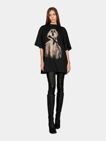 Maglietta 'Ghost Bride T-Shirt - T27878' di Made By Society in nero: frontale
