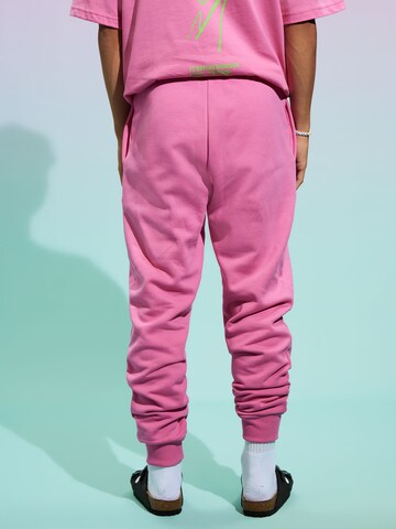 FCBM Tapered Broek 'Tino' in Roze