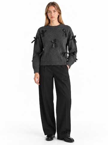 Viorna Sweatshirt 'Sweatshirts' in Grey