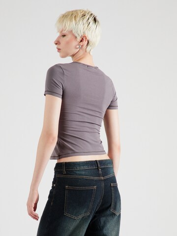 WEEKDAY - Camiseta en gris