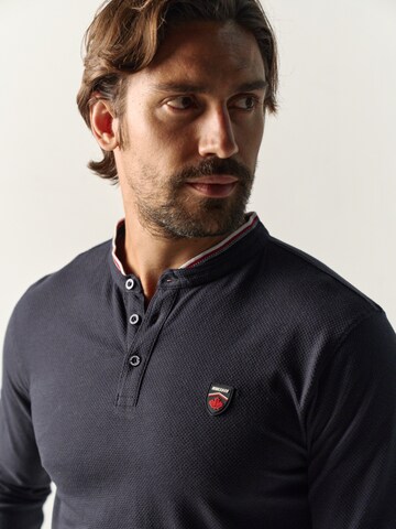 KOROSHI - Camisa em azul