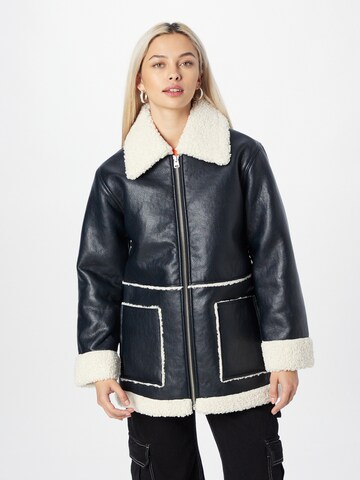 Abercrombie & Fitch Between-Season Jacket in Black: front