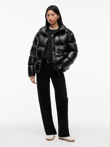 Tommy Jeans Χειμερινό μπουφάν σε μαύρο
