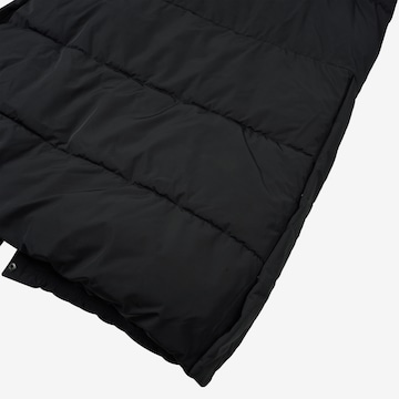 ICEPEAK Winter Coat in Black