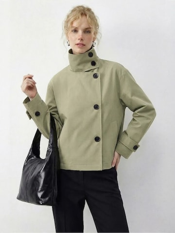 Bianco Lucci Between-Seasons Coat in Green