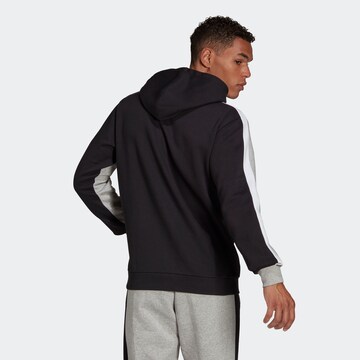 ADIDAS SPORTSWEAR Sweatshirt 'Essentials Colorblock Fleece' in Schwarz