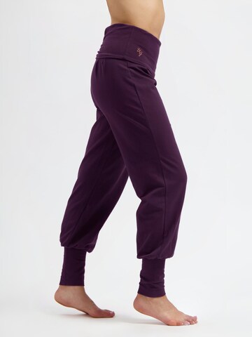 Urban Goddess Yoga & Activewear Loose fit Harem Pants 'Devi Yoga und Pilates Harem' in Purple