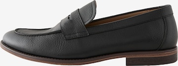 juoda Next Loaferai: priekis