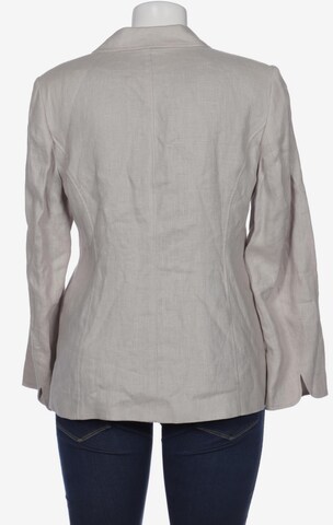 Emilia Lay Blazer in XL in White