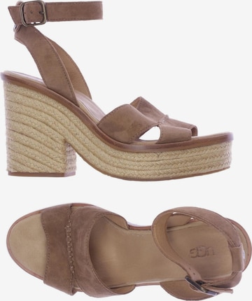 UGG Sandalen 41 in Beige: Vorderseite