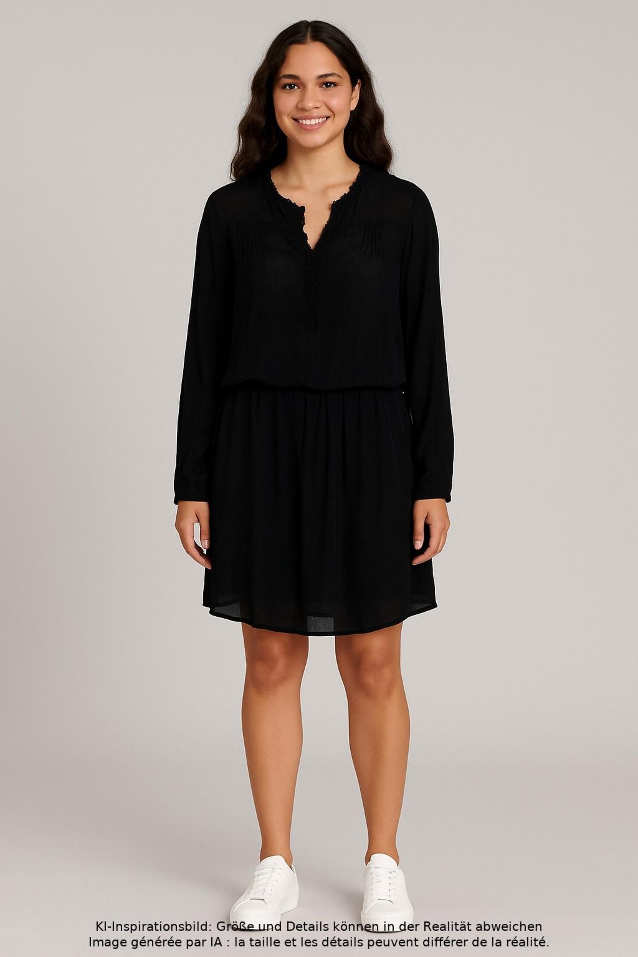 Mandala Dress in S in Black: front