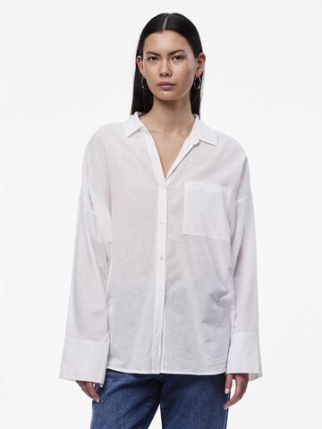 PIECES Blouse 'MATINKA' in White: front