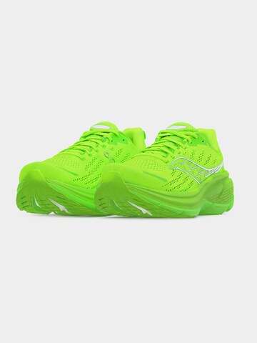 Chaussure de course saucony en vert