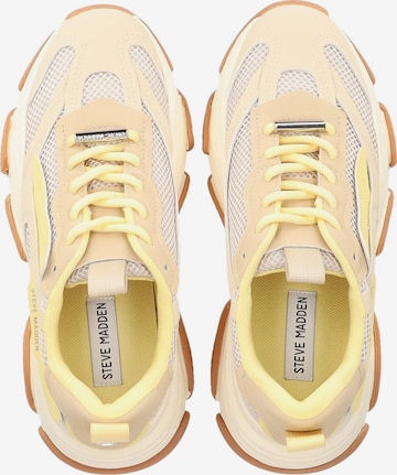 STEVE MADDEN Sneakers in Yellow