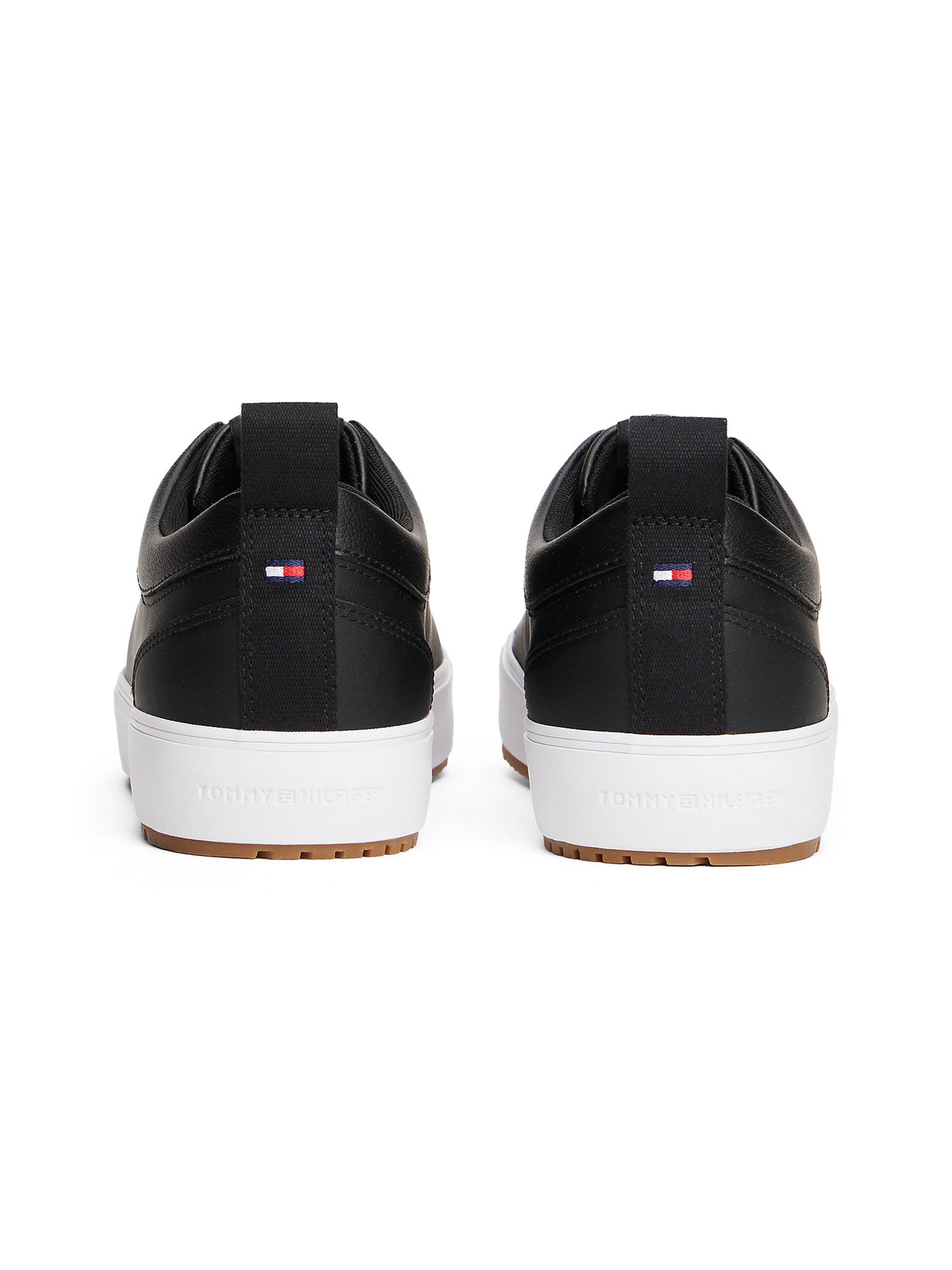 TOMMY HILFIGER Sneakers in Black