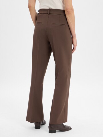 Cambio Loose fit Pleat-front trousers 'Amelie' in Brown